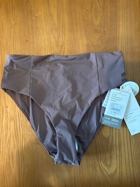 NWT Vuori Dune High-Waist Bikini Bottom in Taupe